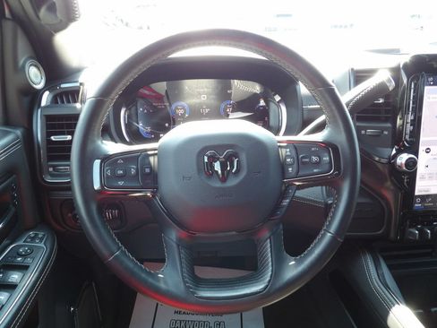Used 2024 RAM 2500 Limited AWD/4WD image 21