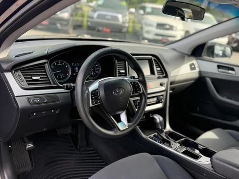 Used 2019 Hyundai Sonata SE FWD image 13