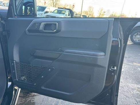 Used 2024 Ford Bronco Black Diamond w/ Sasquatch Package image 30