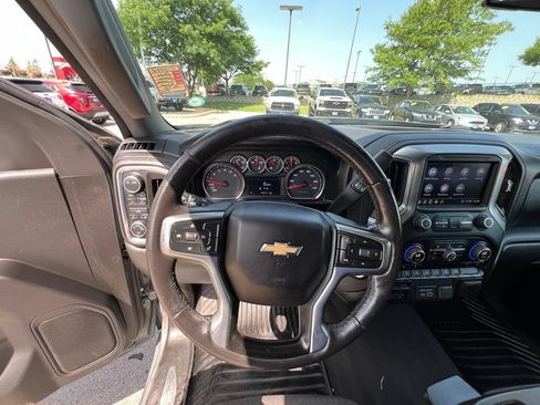 Used 2020 Chevrolet Silverado 1500 LT w/ All-Star Edition AWD/4WD image 36