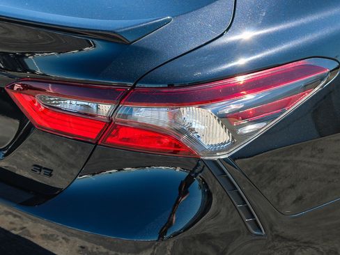 Used 2023 Toyota Camry SE FWD image 10