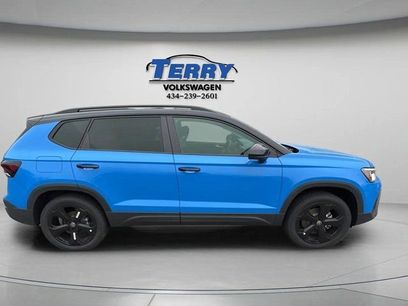 New 2025 Volkswagen Taos SE