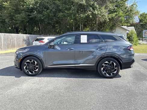 Used 2023 Kia Sportage SX image 2