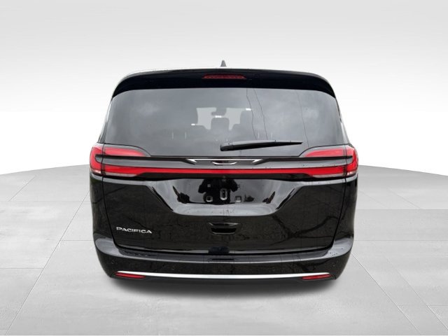 New 2027 Chrysler Pacifica Select FWD image 14