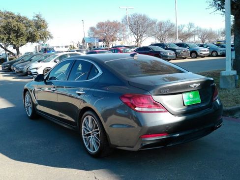 Used 2020 Genesis G70 2.0T image 9