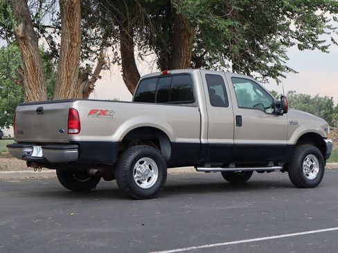 Used 2003 Ford F250 XL AWD/4WD image 5