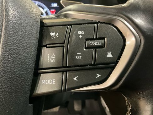 Used 2022 Lexus LX 600 4WD w/ Luxury Package image 20