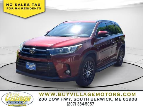 Used 2018 Toyota Highlander SE w/ Protection Package #3 AWD/4WD image 2