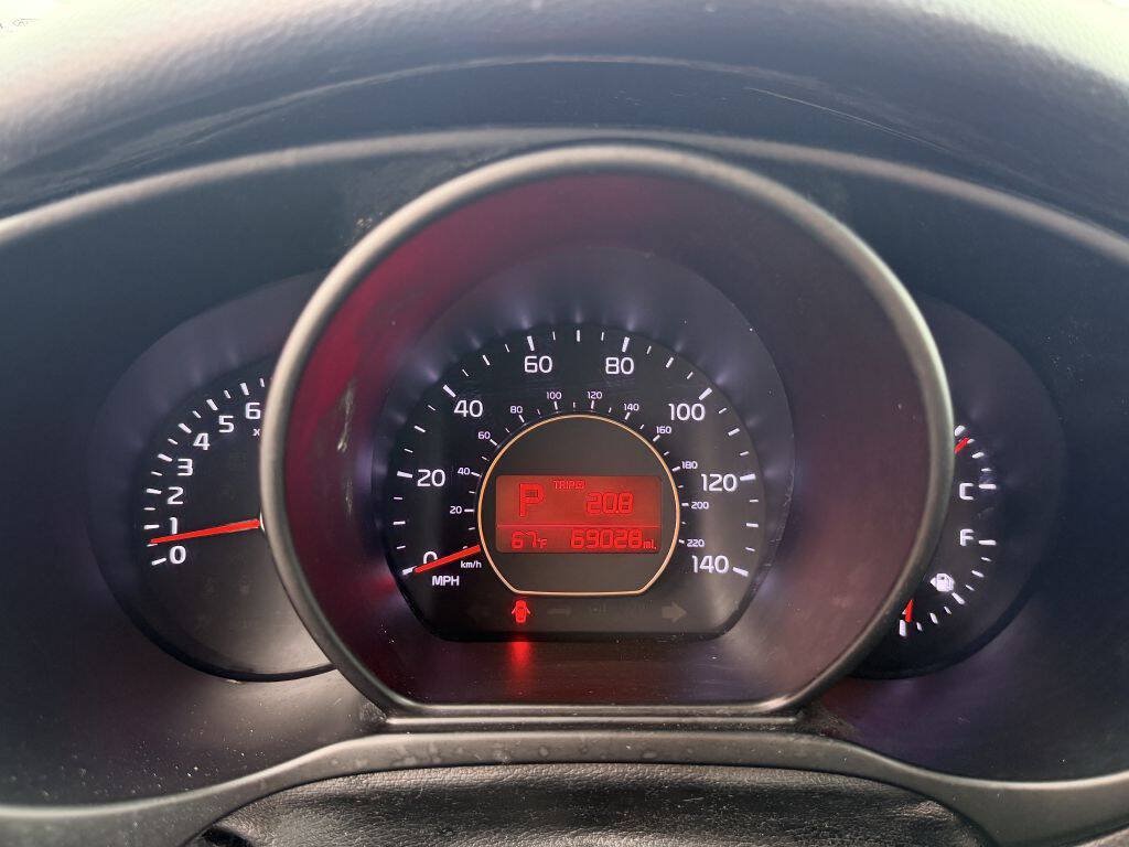 Used 2017 Kia Soul w/ Convenience Package FWD image 15