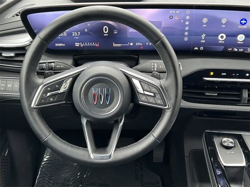 Used 2025 Buick Enclave Preferred image 42