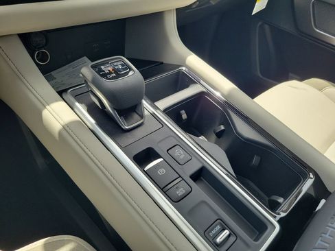 New 2026 Nissan Pathfinder SL FWD image 11
