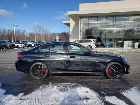 New 2026 BMW 330i xDrive 330i xDrive w/ M Sport Package image 3