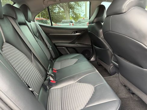 Used 2023 Toyota Camry SE w/ Convenience Package FWD image 8