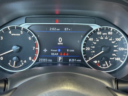 Used 2025 Nissan Altima 2.5 SV FWD image 23