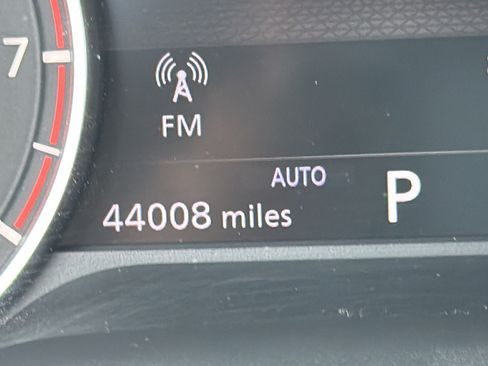 Certified 2022 Nissan Rogue SV w/ SV Premium Package AWD/4WD image 43