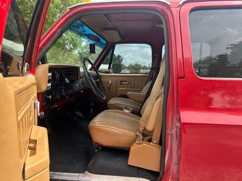 Used 1988 Chevrolet Silverado 3500 4x4 Crew Cab image 9