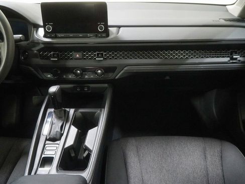 Used 2023 Honda Accord EX image 32