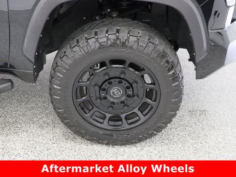 Used 2024 Toyota Tundra Limited image 5