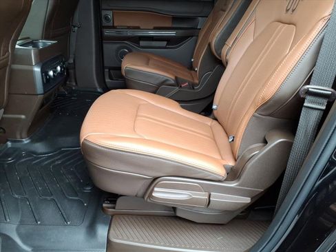 Used 2022 Ford Expedition Max King Ranch image 13