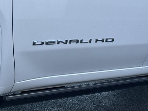 Used 2024 GMC Sierra 3500 Denali Ultimate image 16