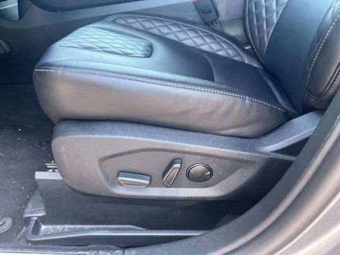 Used 2024 Ford Edge Titanium image 21