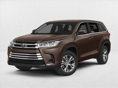 Used 2017 Toyota Highlander LE w/ Carpet Mat Package
