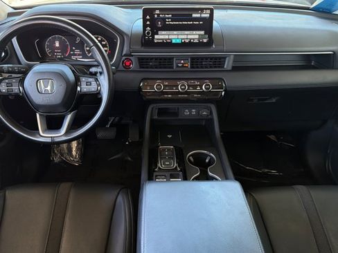 Certified 2024 Honda Pilot Touring image 16