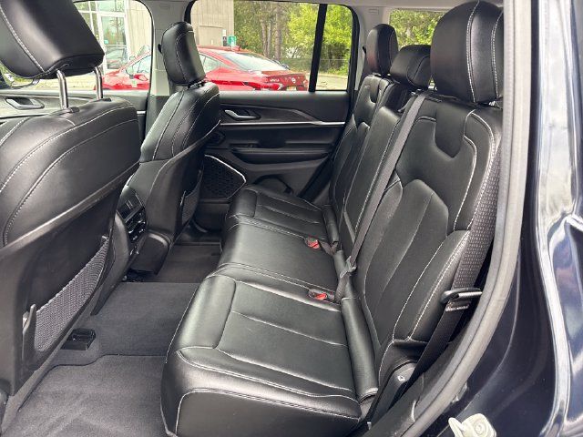 Used 2023 Jeep Grand Cherokee 4WD 4xe image 13
