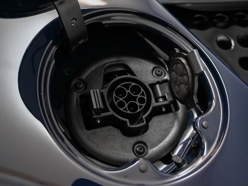 Certified 2022 Ferrari SF90 Stradale image 78