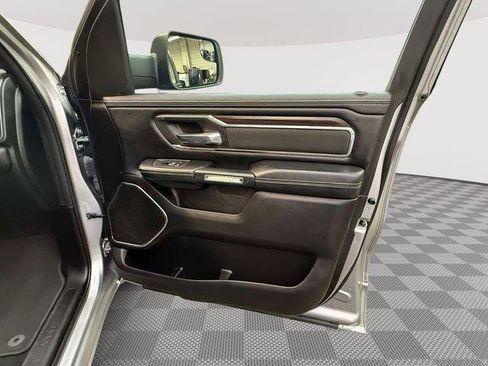 Used 2025 RAM 1500 Laramie AWD/4WD image 16