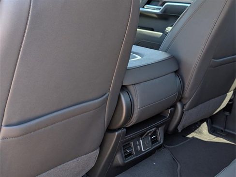 New 2026 GMC Sierra 1500 SLT image 16