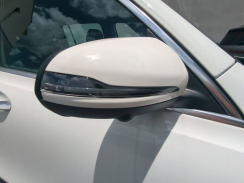 New 2025 Mercedes-Benz GLB 35 AMG GLB 35 AMG image 24