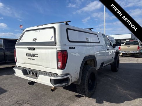 Used 2022 GMC Sierra 2500 Pro w/ Convenience Package image 2