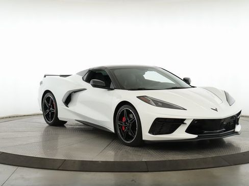Used 2023 Chevrolet Corvette Stingray image 2