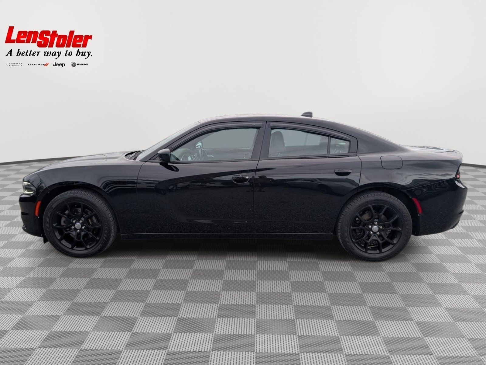 Used 2016 Dodge Charger SXT w/ AWD Plus Group image 2