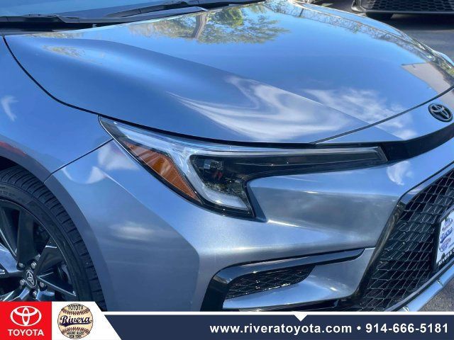 Used 2023 Toyota Corolla SE w/ Carpet Mat Package (TMS) FWD image 11