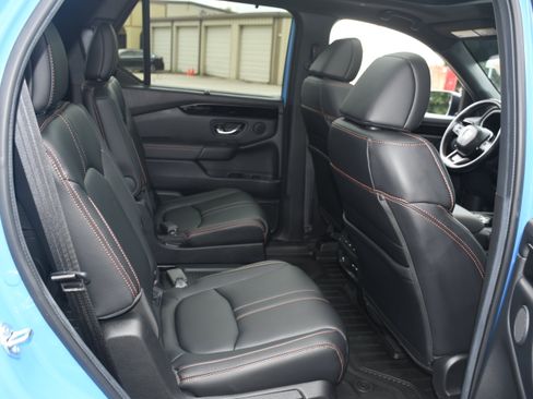 Used 2024 Honda Pilot TrailSport image 20