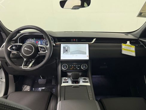 New 2026 Jaguar F-PACE R-Dynamic S image 16