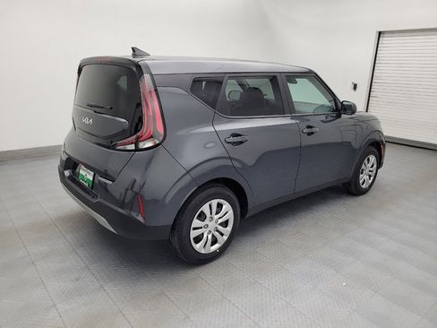 Used 2025 Kia Soul LX image 10