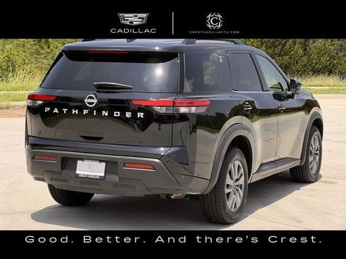 Used 2025 Nissan Pathfinder SV FWD image 3