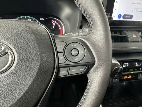 Used 2025 Toyota RAV4 XLE w/ Convenience Package image 16