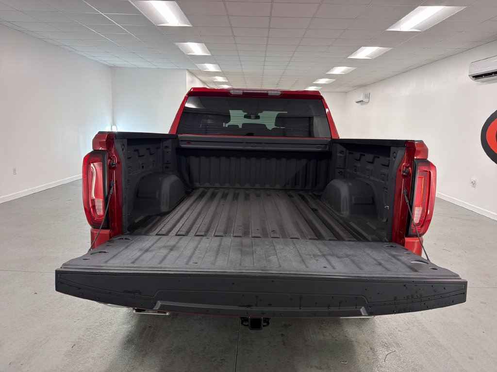 Used 2023 GMC Sierra 1500 SLT w/ X31 Off-Road Package AWD/4WD image 8