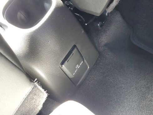 Certified 2022 Chevrolet Trax LT w/ Driver Confidence Package image 33