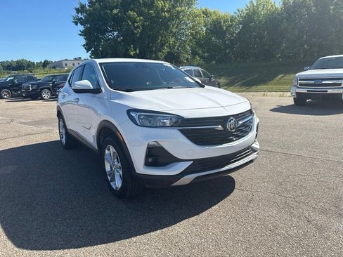 Used 2023 Buick Encore GX Preferred AWD/4WD image 3