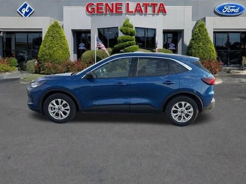 Used 2023 Ford Escape Active w/ Cold Weather Package image 3