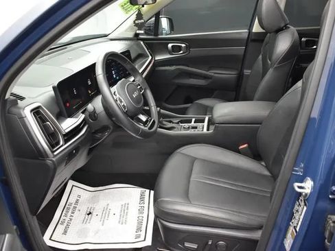 Used 2024 Kia Sorento S w/ Panoramic Sunroof Package FWD image 14