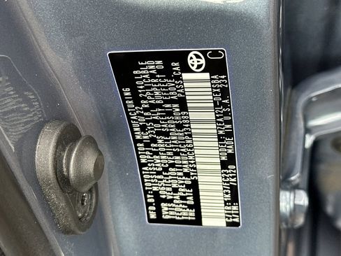 Used 2022 Toyota Corolla SE image 32