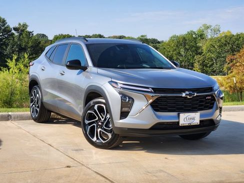 New 2026 Chevrolet Trax RS w/ Driver Confidence Package FWD image 1