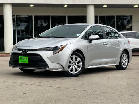 Used 2024 Toyota Corolla LE FWD image 1