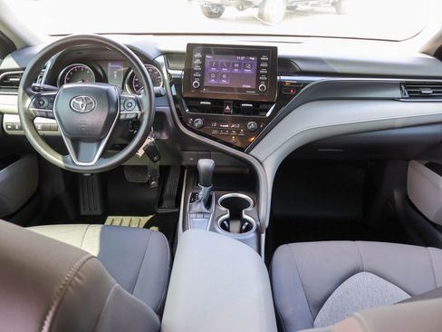 Used 2024 Toyota Camry LE image 7
